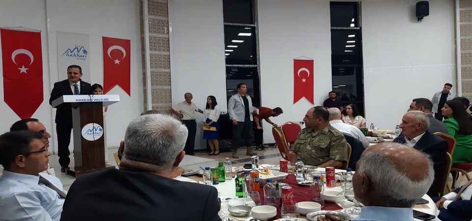 VALİ DE AĞLAR ! Hakan TAŞ / YAZDI