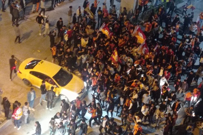 HAKKARİ'DE GALATASARAY COŞKUYLA KUTLANDI