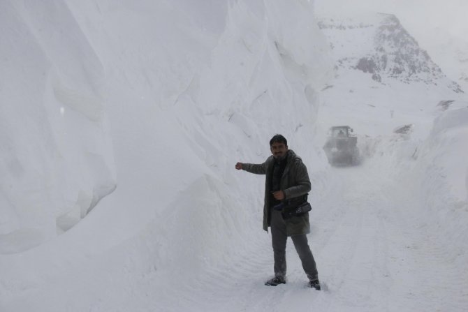Hakkari'de Kar Etkili Oldu