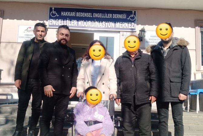 Engelliler derneğinden 7 ihtiyaç sahibine sandalye desteği
