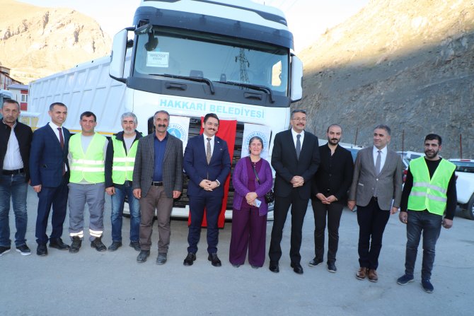 Vali Çelik, belediyenin piyasa borcu yoktur