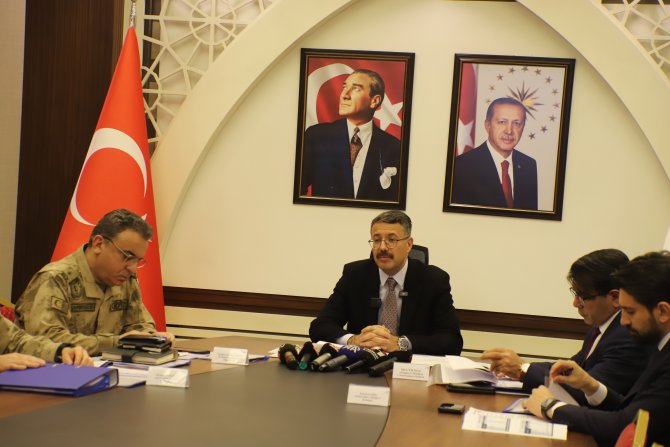 VALİ ALİ ÇELİK,
