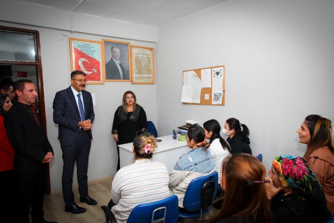 VALİ ÇELİK'TEN ADEM'E ZİYARET