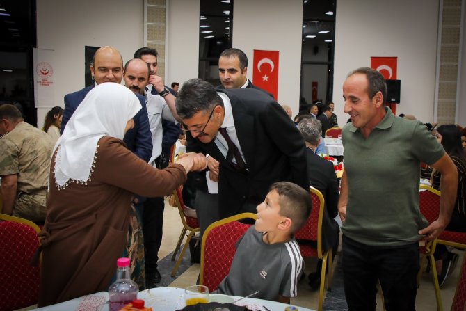 Vali Çelik 
