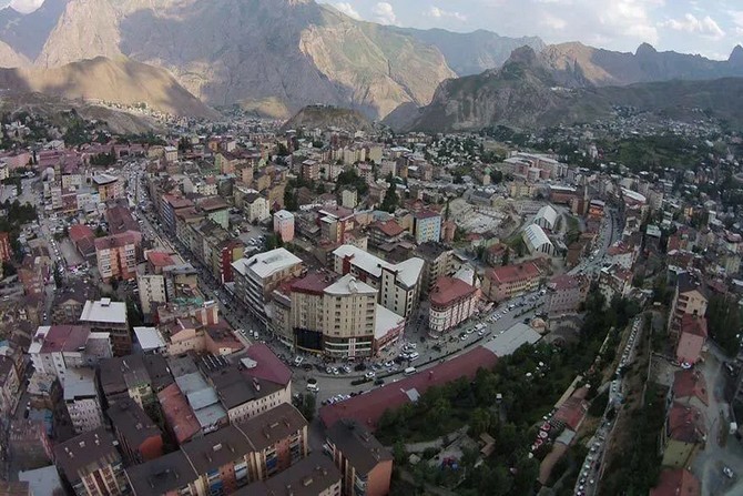 Hakkari’de bitmeyen emlak krizi