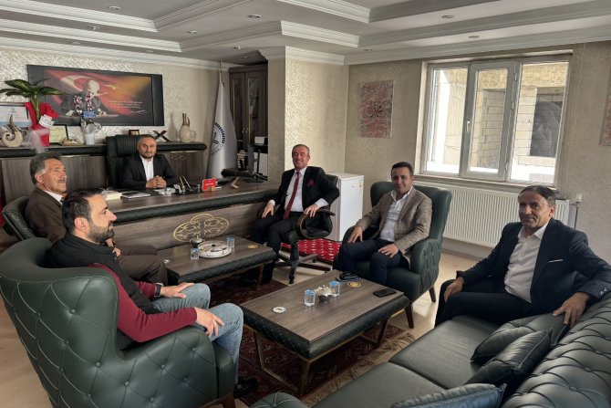 BAŞKAN KAYA'DAN MÜFTÜLÜK, İTFAİYEYE ZİYARET