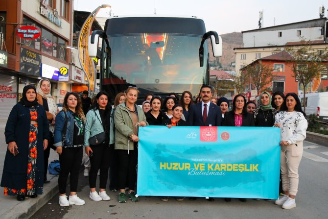 HAKKARİ'DEKİ GENÇLER NEVŞEHİR'E UĞURLANDI