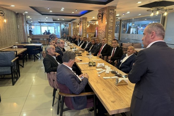 BAŞKAN KAYA, MUHTARLAR GÜNÜNÜ KUTLADI