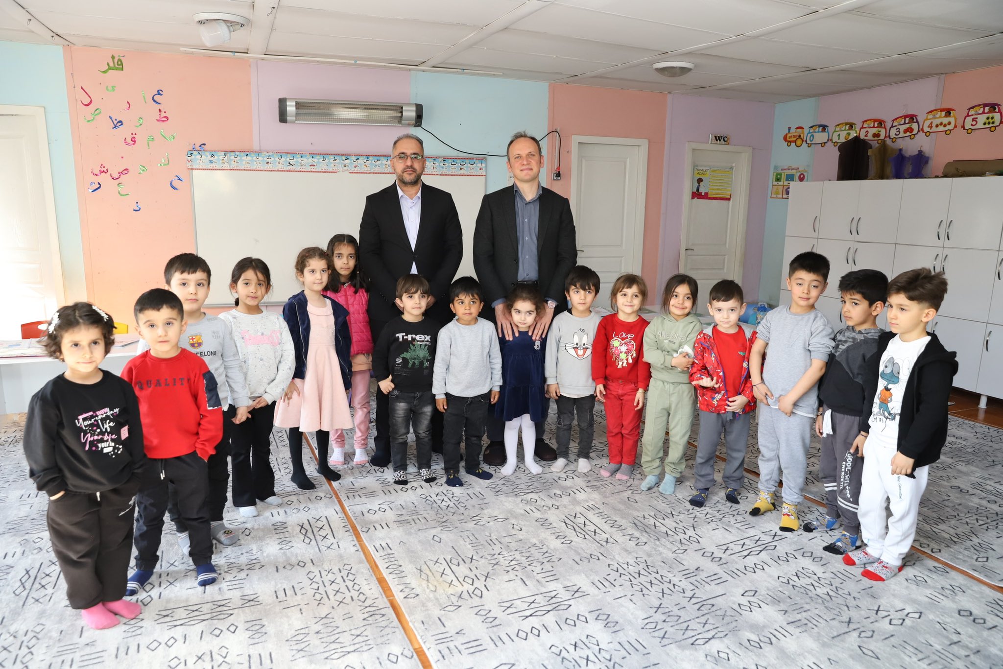 Kaymakam  Akpınar’dan Minik Öğrencilere Ziyaret
