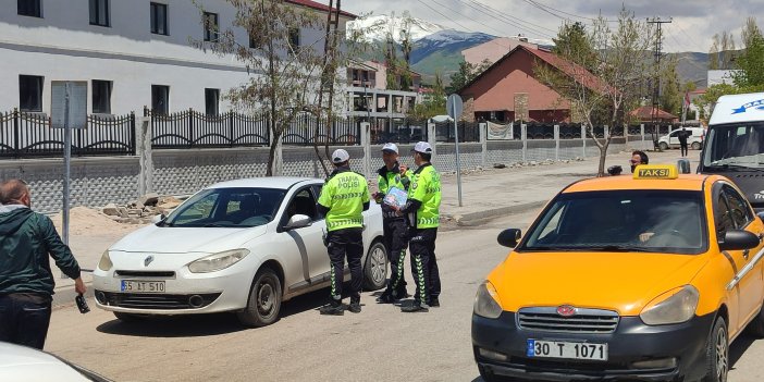 Yüksekova'da Trafik Haftası etkinliği yapıldı  