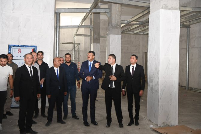 Hakkari Valisi Çelik, göreve hızlı başladı