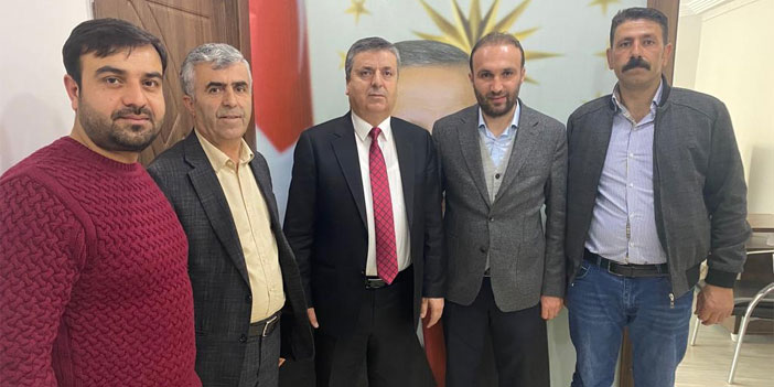 Dr. Yaşar AK Parti'ye adaylık başvurusu yaptı