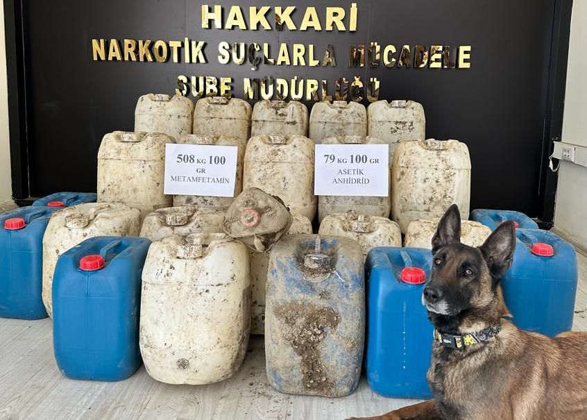 Arazide 508 Kg uyuşturucu ele geçirildi