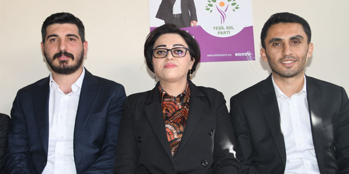 YSP Hakkari Milletvekili Adaylarının 2 dilde Bayram Mesajı  