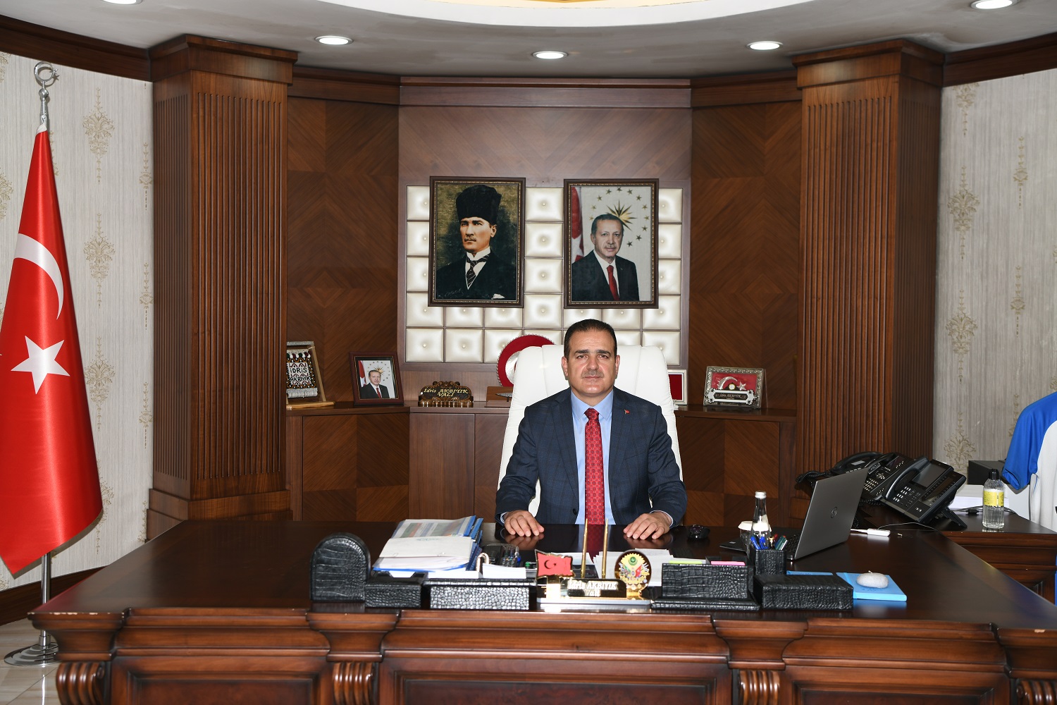 Vali Akbıyık'ın 23 Nisan Mesajı