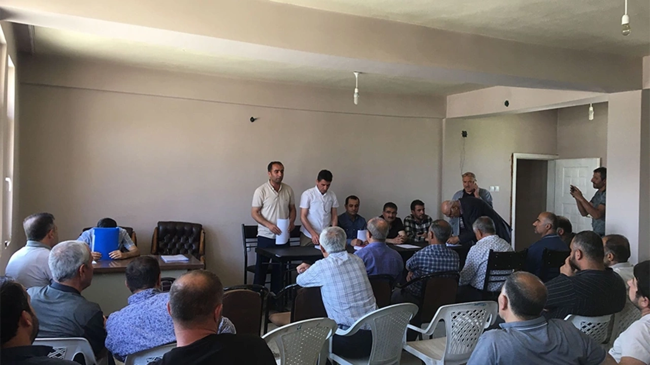 Yüksekova'da Küçük Sanayi Sitesi'nin genel kurul toplantısı yapıldı