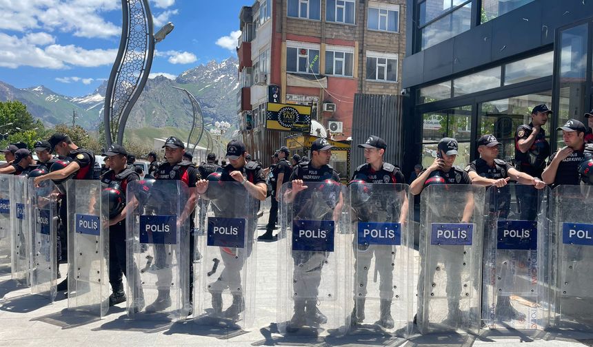 Hakkari’de protestolar 2’nci gününde