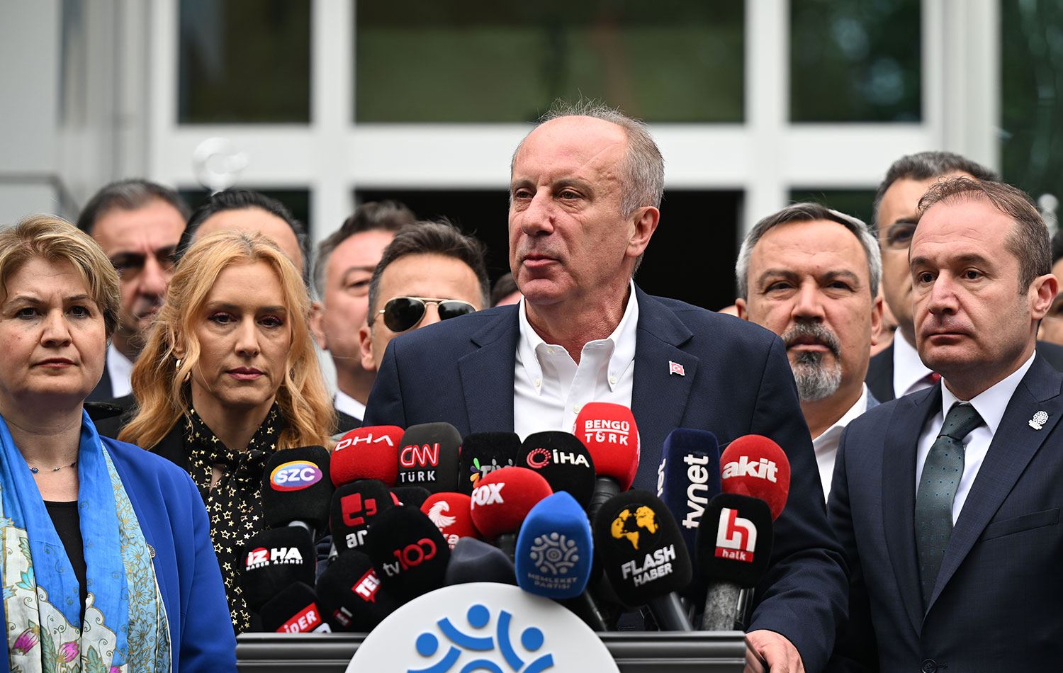 İnce, Cumhurbaşkanı adaylığından çekildi