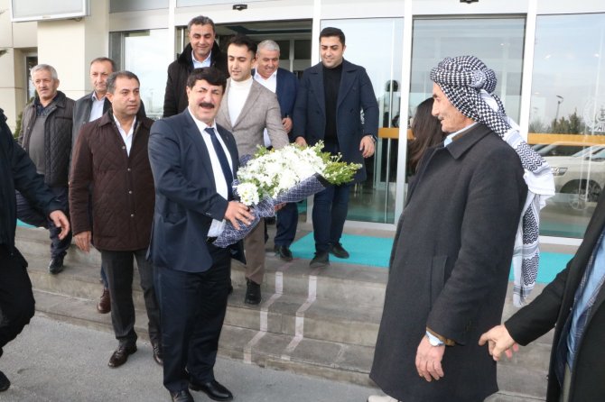BAŞKAN ÖLMEZ 