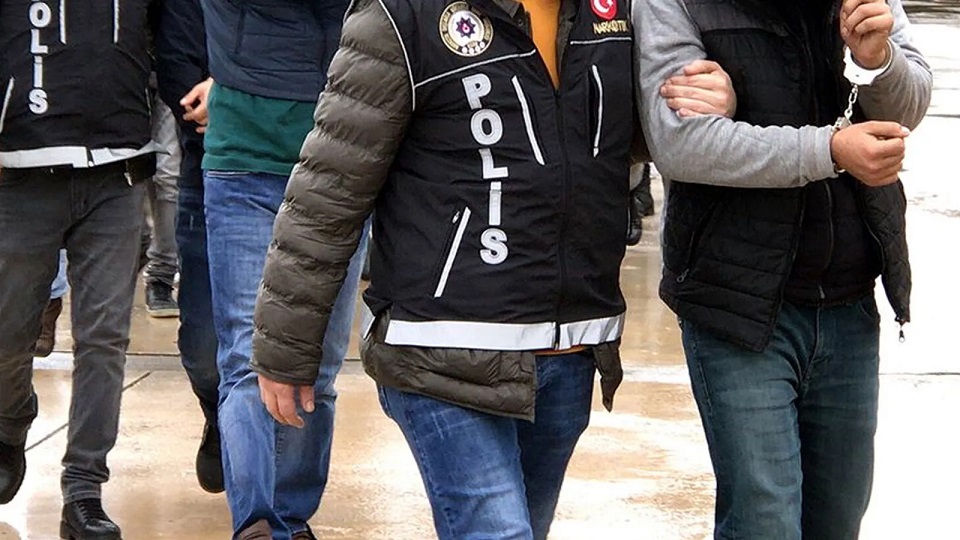 Hakkari ve ilçelerde operasyon: 30 gözaltı