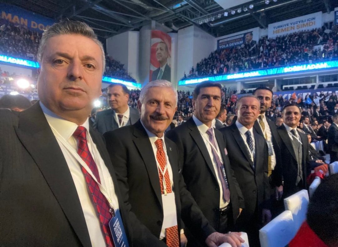 Ak Parti'nin Hakkari adayları tanıtım toplantısında