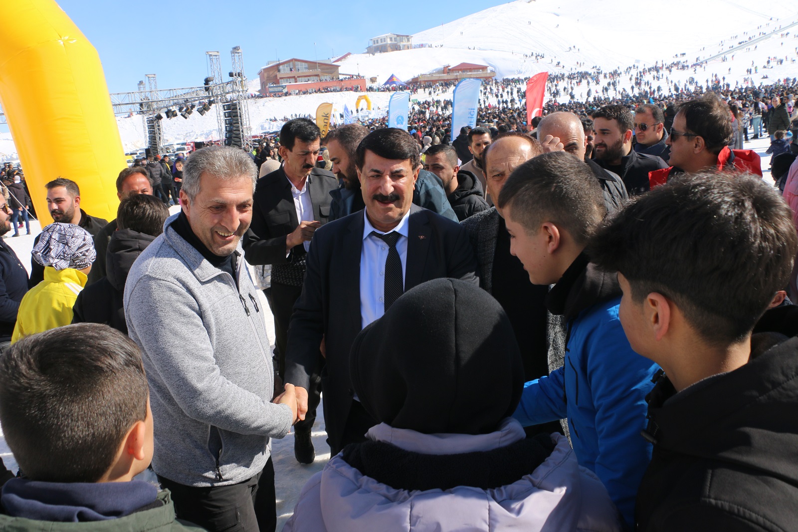 Kar festivalinde Başkan adayı Ölmez’e yoğun ilgi!