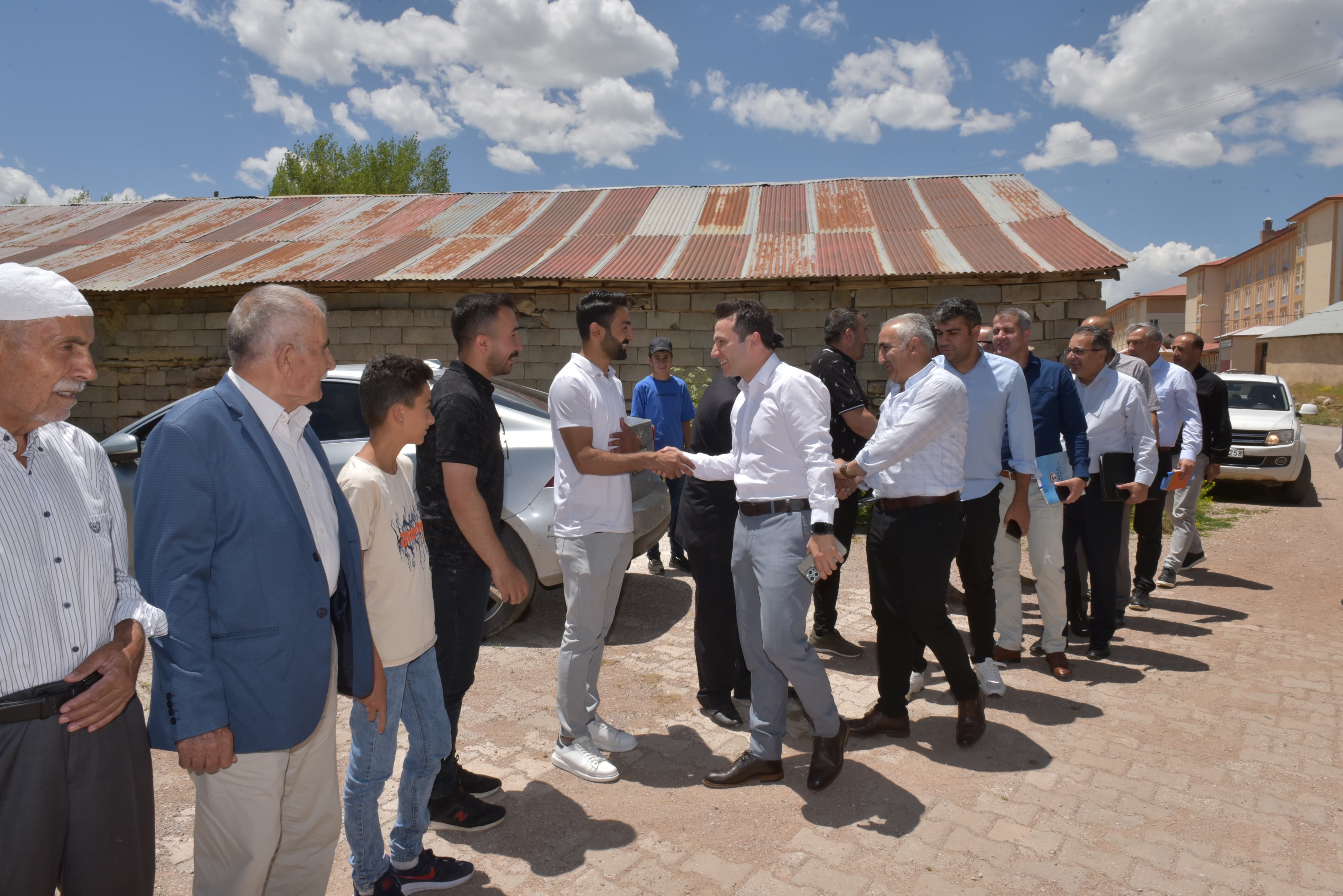Vali Yardımcısı Karadağ, Köy Ziyaretlerine Devam Ediyor