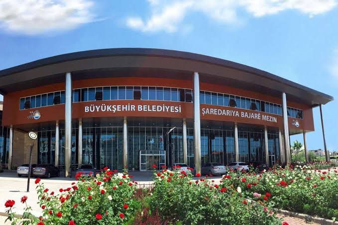 VAN BELEDİYESİNE SİTEM! Hakan TAŞ YAZDI 