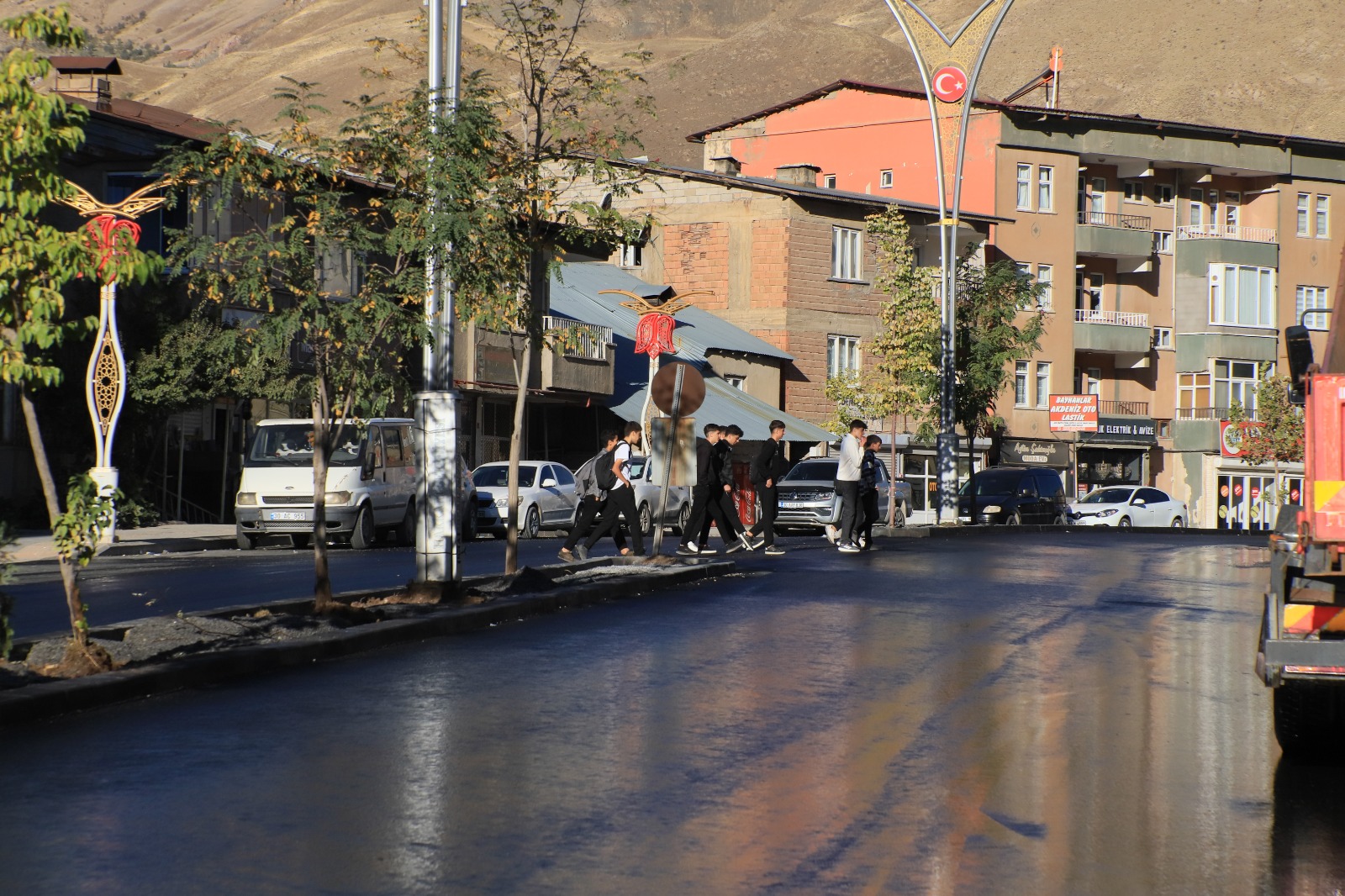 Hakkari caddeleri pırıl pırıl