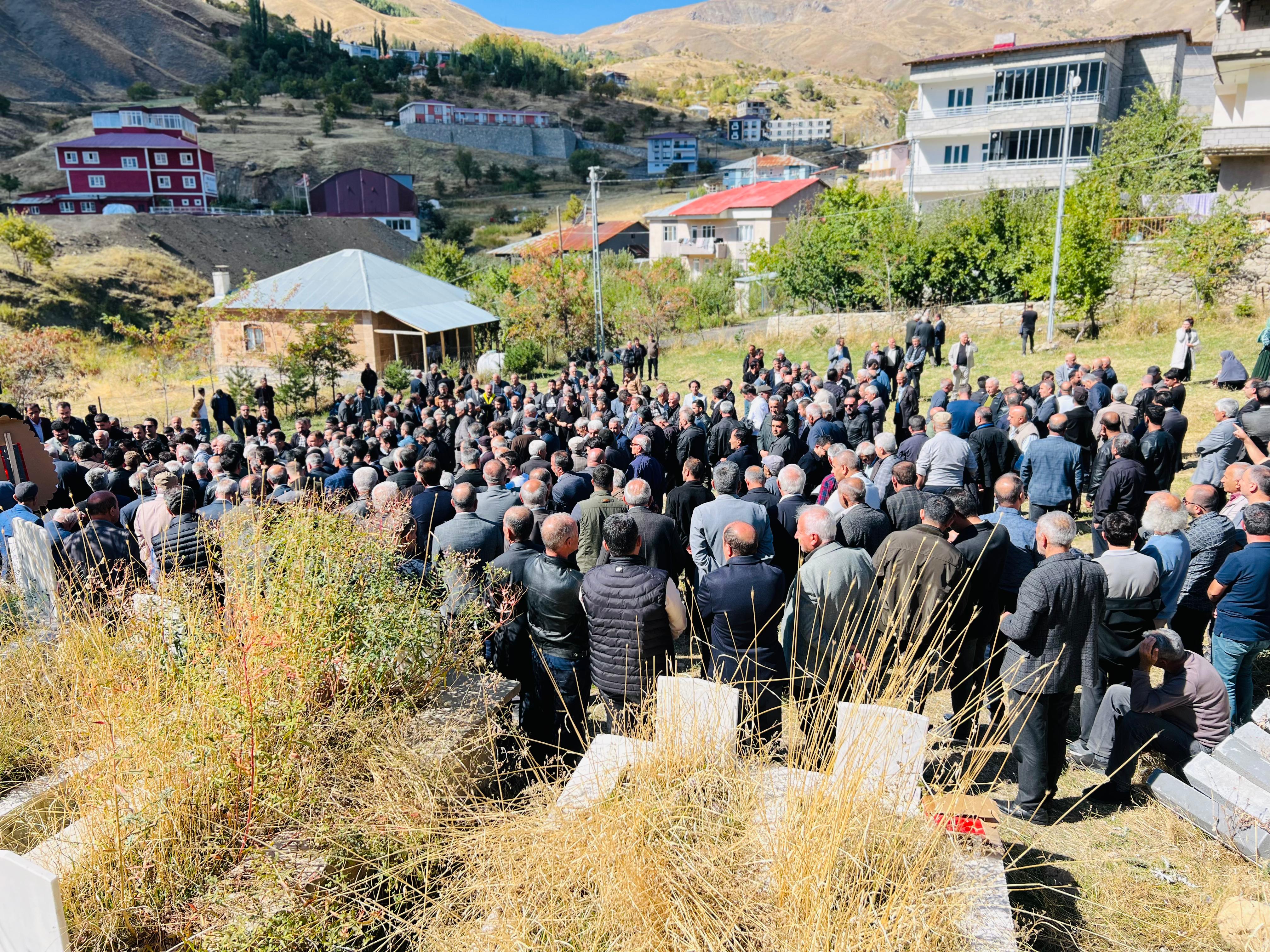 AV.AYTEKİN KAYA ! Hakan TAŞ YAZDI 