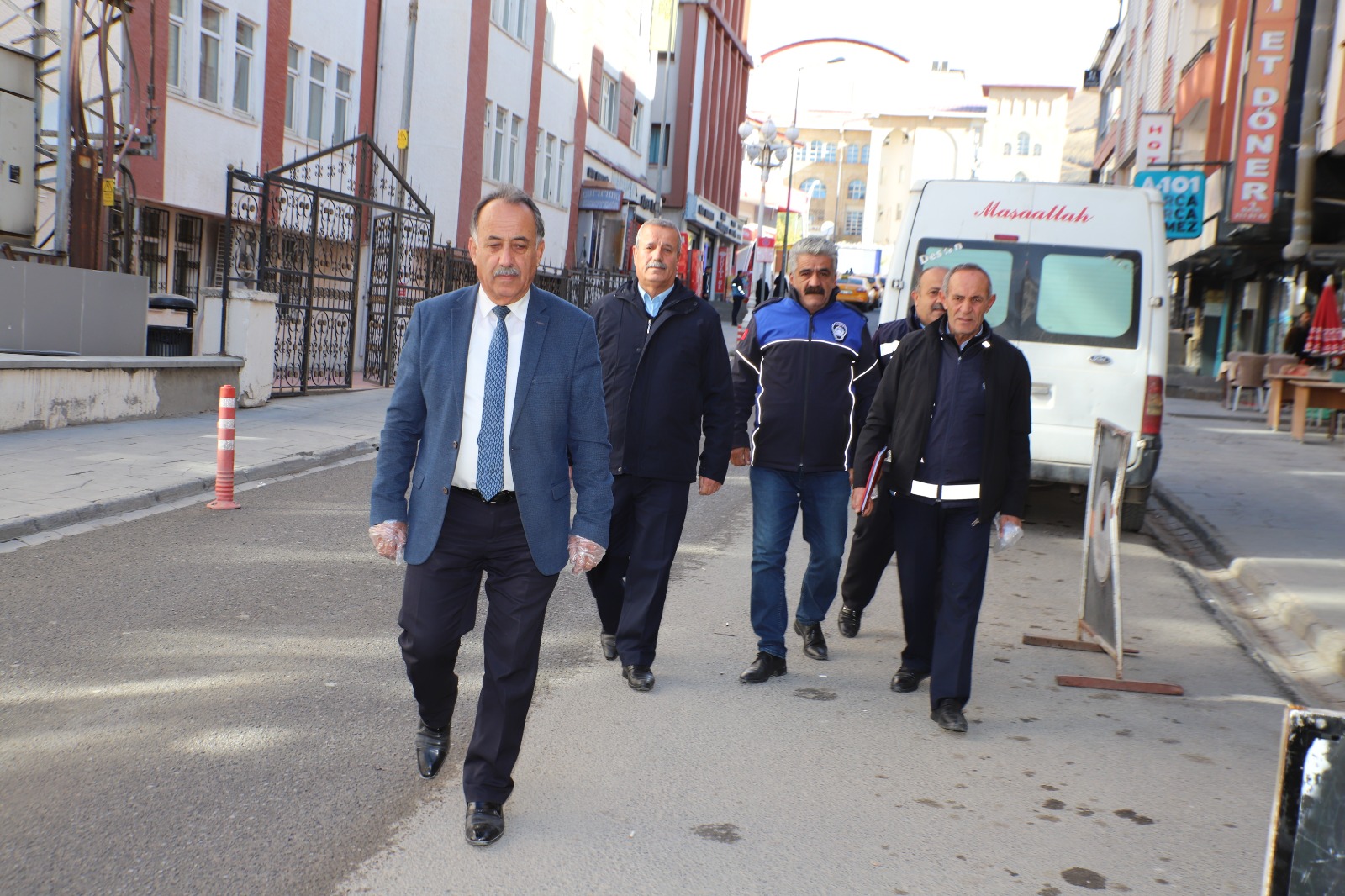 Zabıta Uyarı Yaptı Hafta Sonları Fırınlar Açık Kalacak