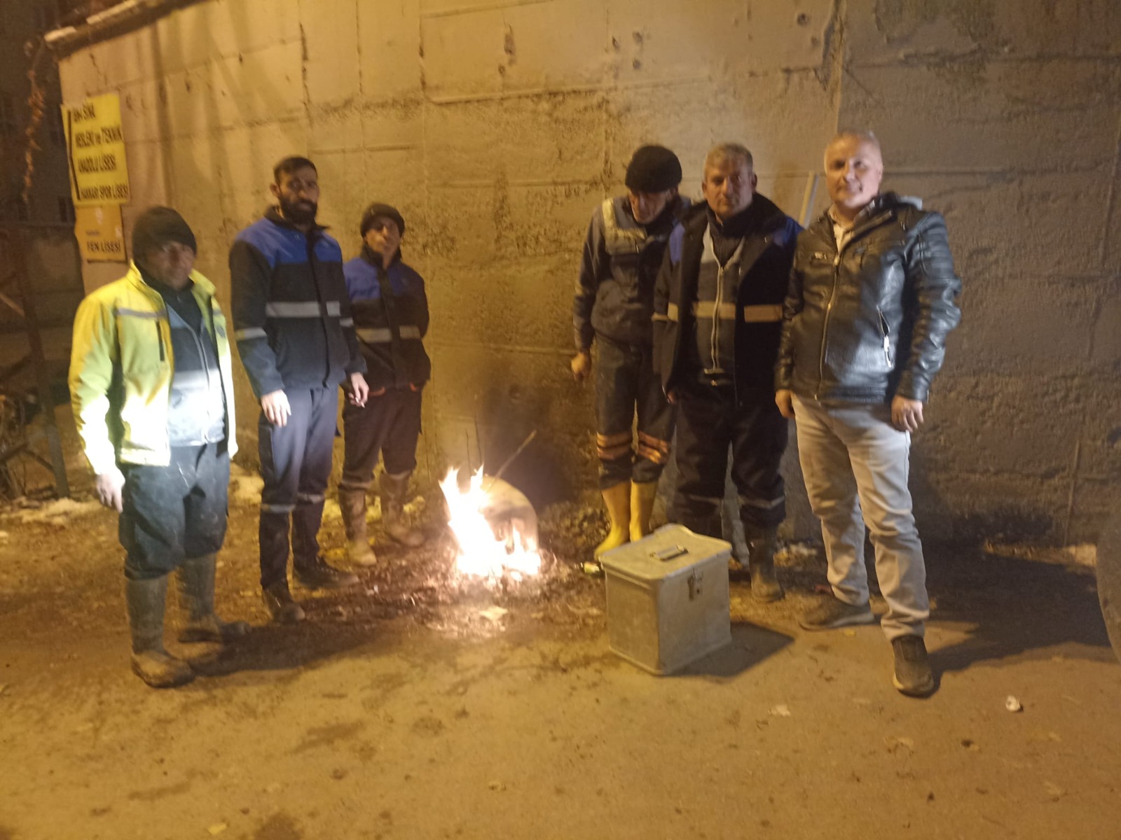 Hakkari Belediyesi Su ve Arıza Ekipleri Zorlu Kış Şartlarına Meydan Okuyor