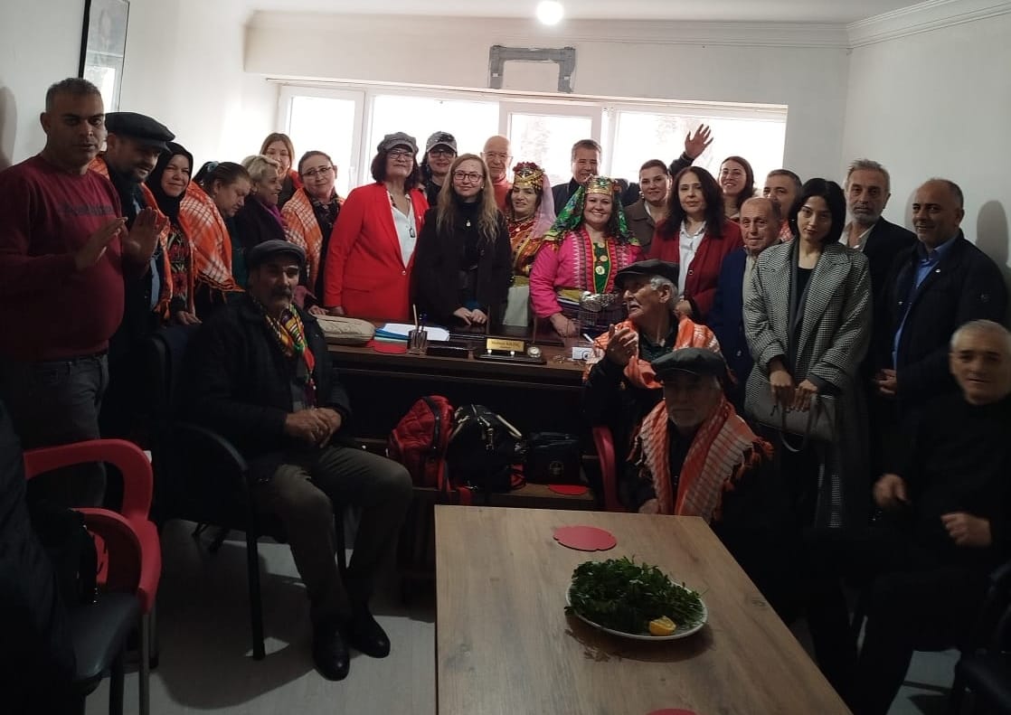 Kadınlar ve Gençler İçin Güç Birliği: İzmir’de Dayanışma Kahvaltısı