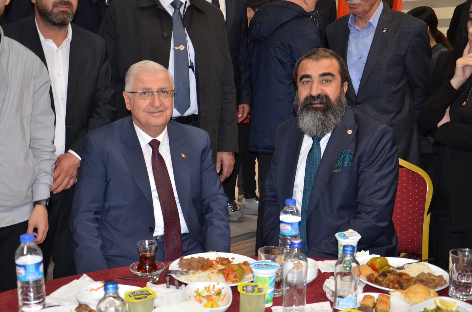 Milli Savunma Bakanı Güler, Şırnak ve Hakkari’deki Yerel Gazetelerin Sorunlarıyla İlgileneceğini Belirtti