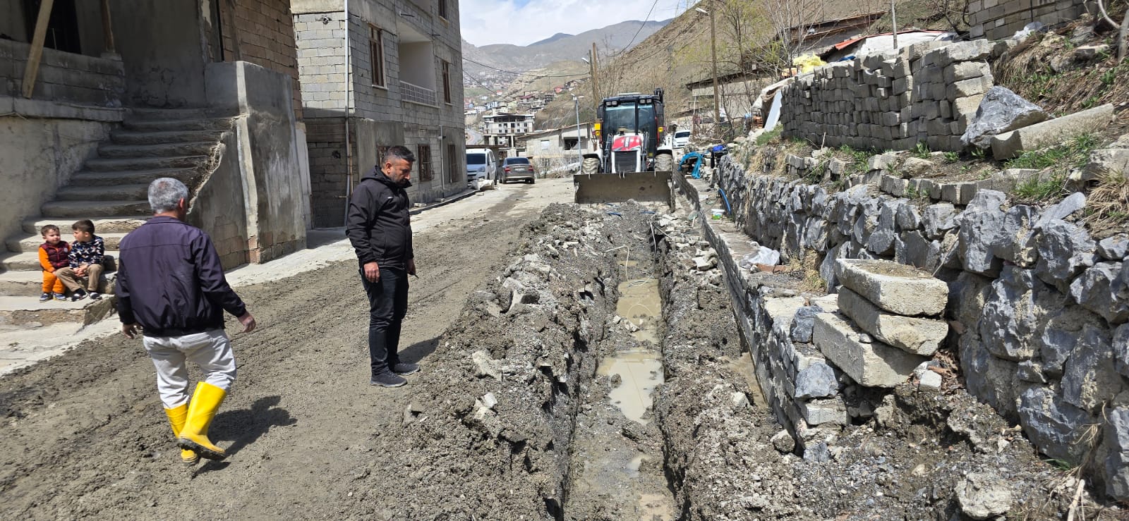 Hakkari Belediyesi teyakkuzda