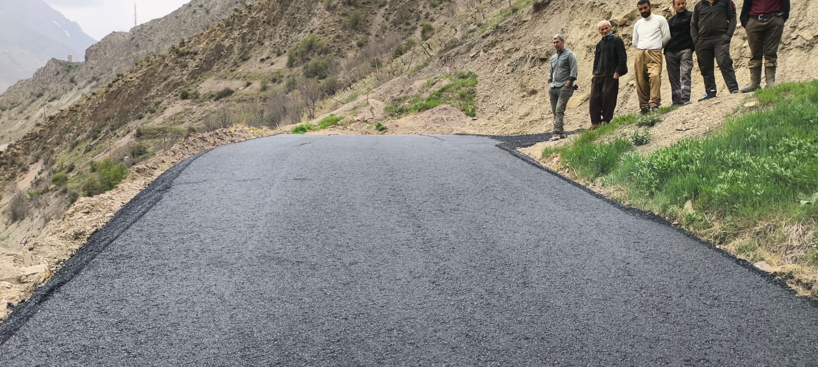 Hakkari’de Köy Yollarına Konforlu Dokunuş