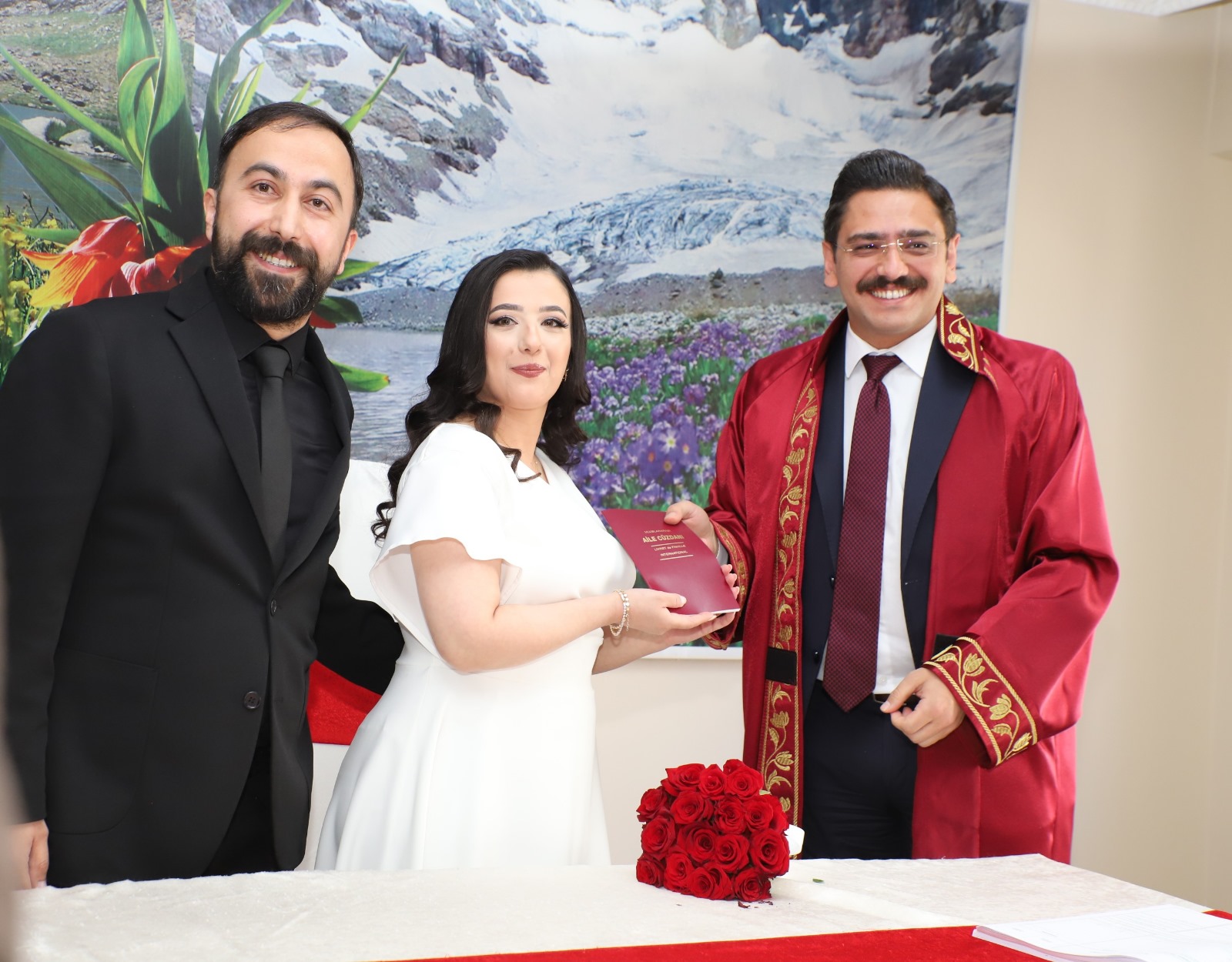 Vali Yardımcısı Mahmutoğlu, Ceyhan çiftinin nikahını kıydı