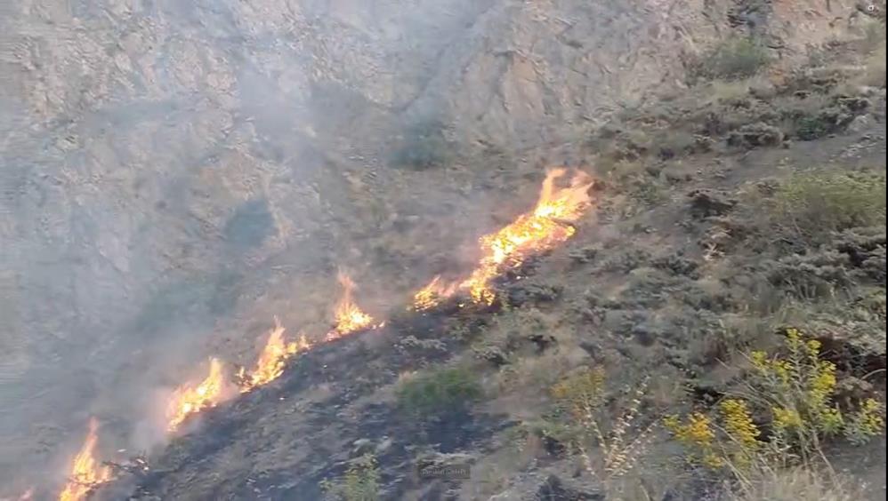 Hakkari'de hafta sonu 14 yangına müdahale edildi