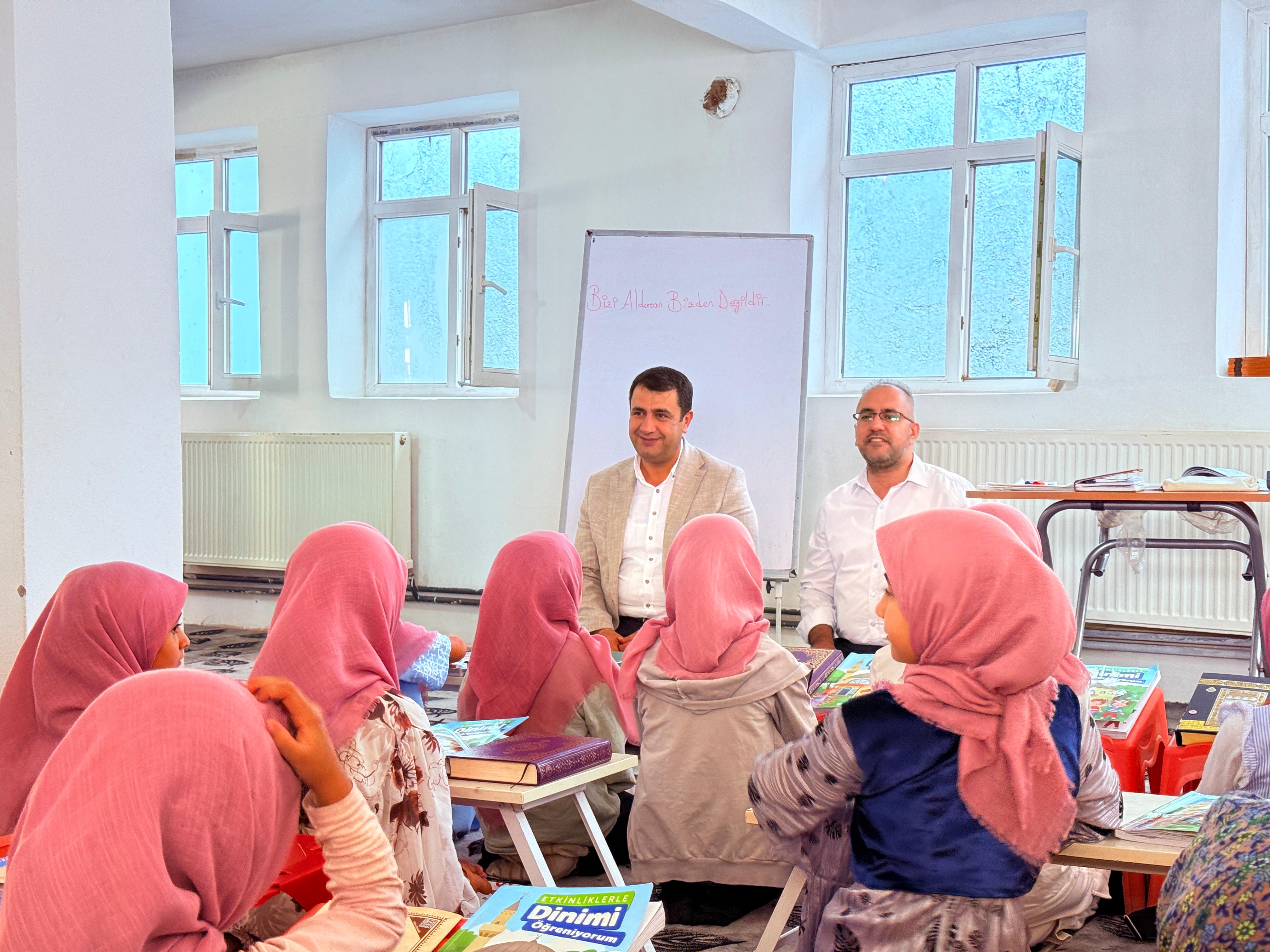 Başkan Şakar’dan Yaz Kur’an Kursu’na Ziyaret