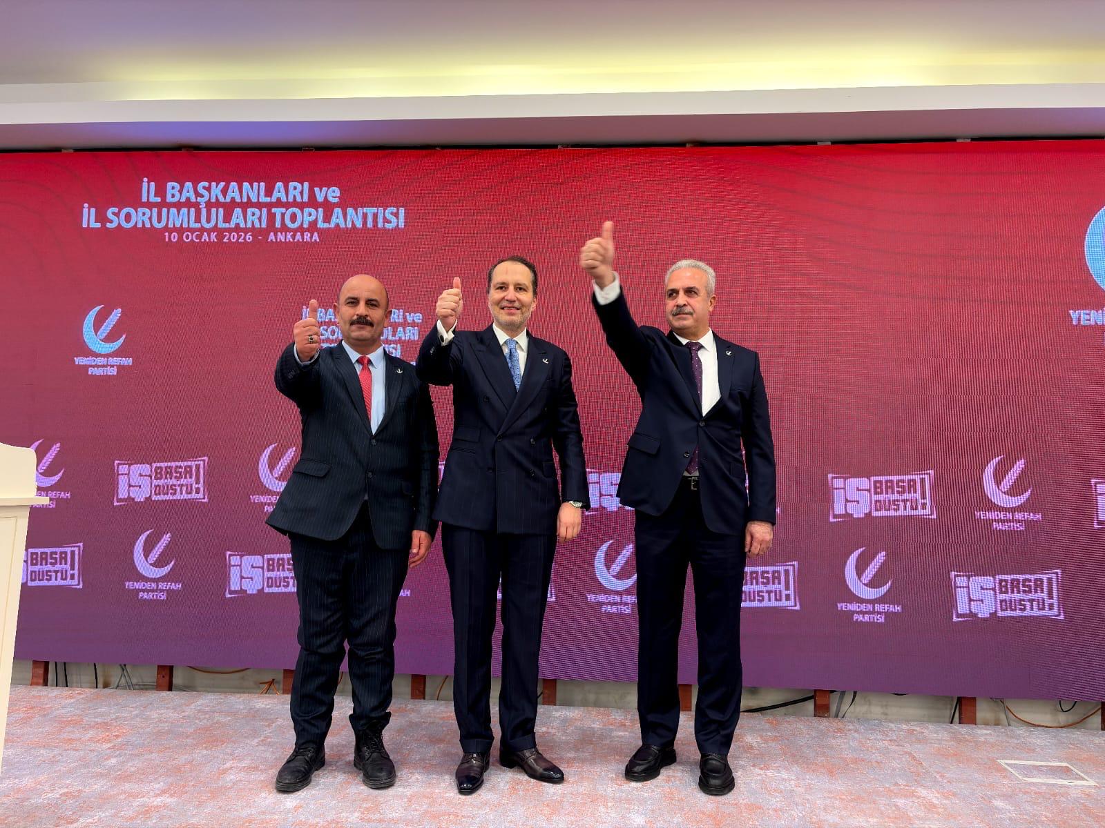 Davanın Emanetine Sahip Çıkan Lider, Sadakatin Rozetini Taktı