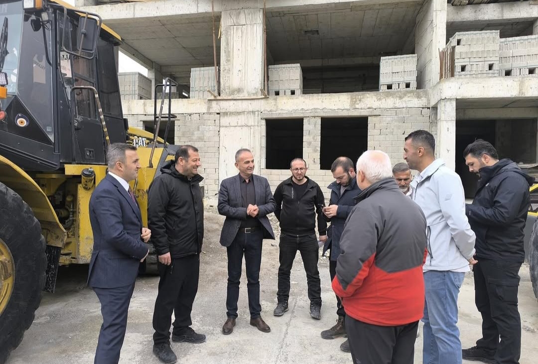 Hakkari’de Yapımı Devam Eden UMKE Binasında İncelemeler Yapıldı