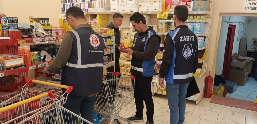 Çukurca'da Fahiş Fiyat Denetimleri Yapıldı