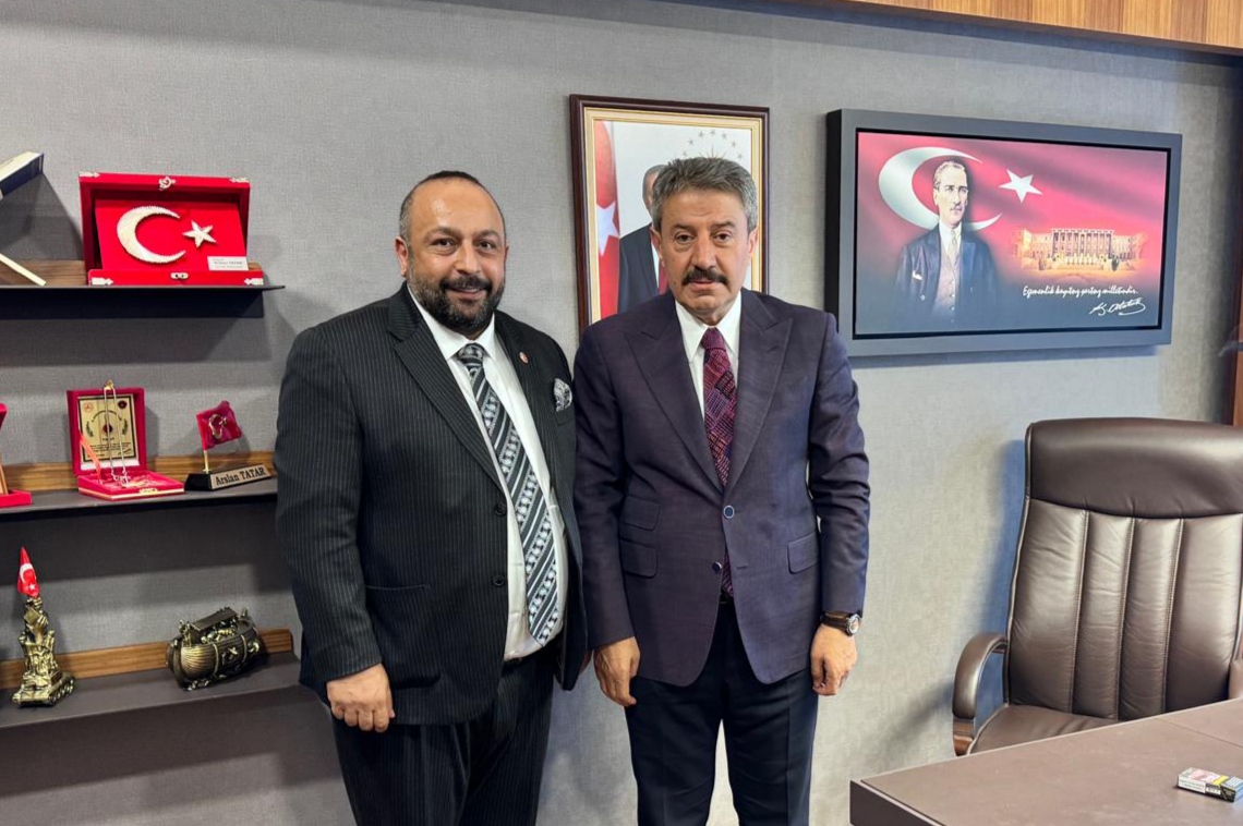 “Siyaset Mecliste Değil Halkın Kalbinde Yapılır”