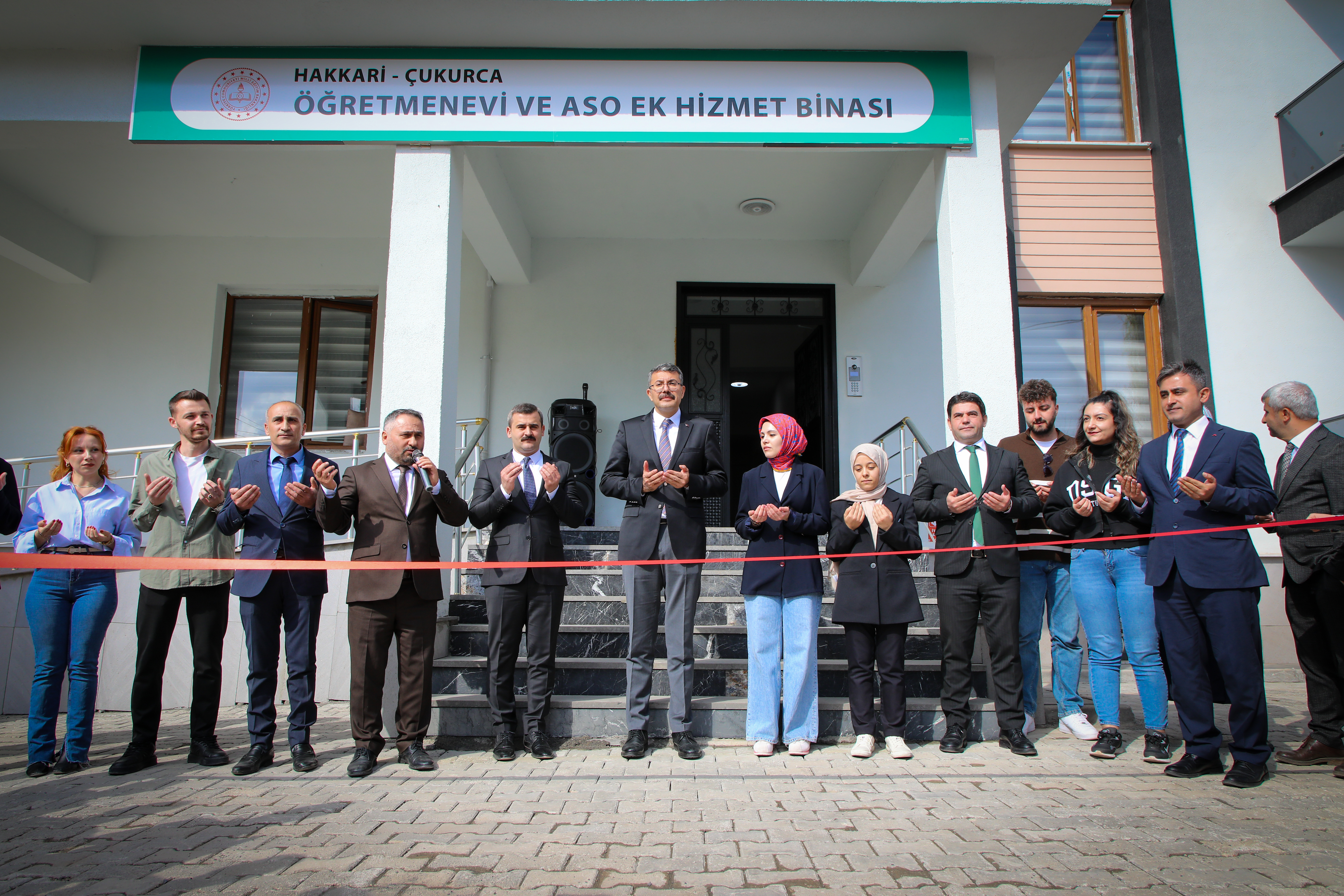 Çukurca’ya Yakışır Konforlu ve Modern Öğretmenevi Hizmete Açıldı