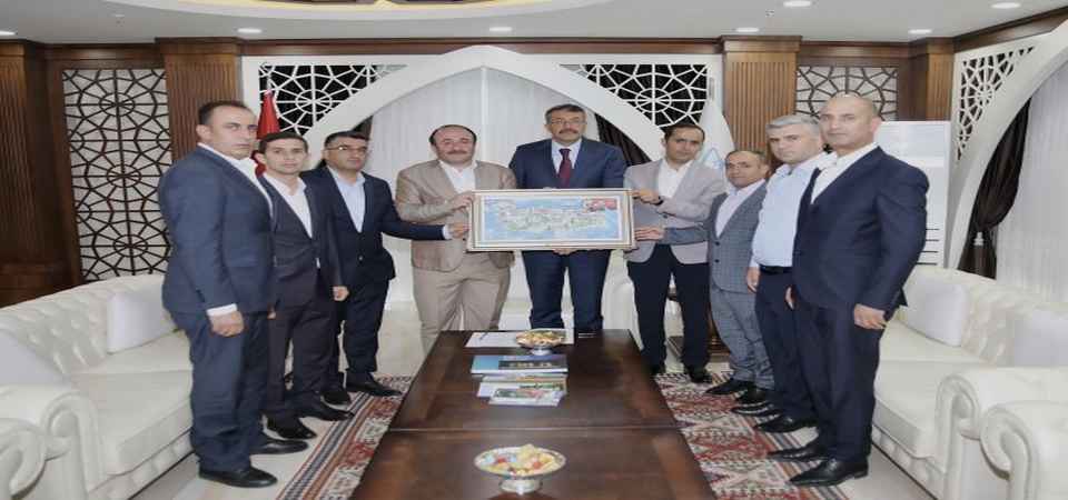 Sendika Başkanları Vali Çelik'i ziyaret etti