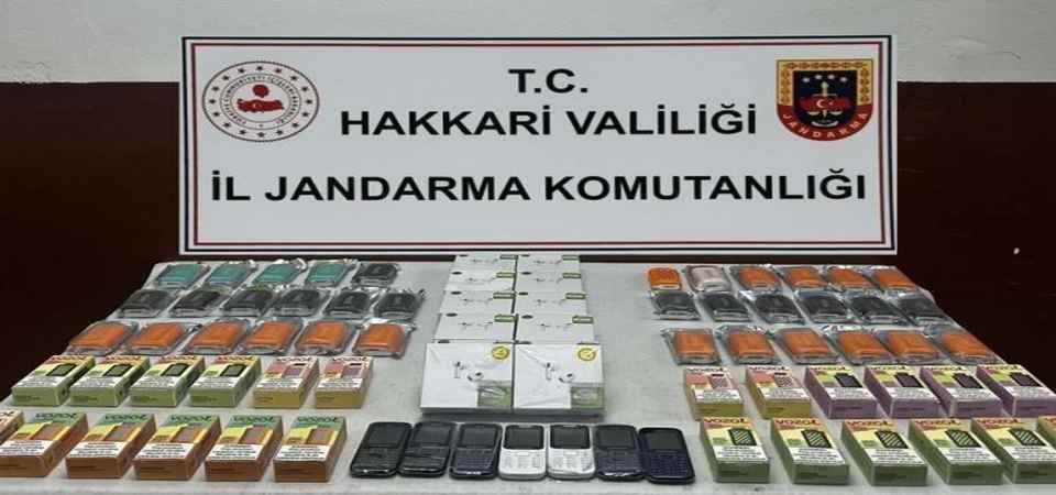 Hakkari'de çok sayıda kaçak malzeme ele geçirildi