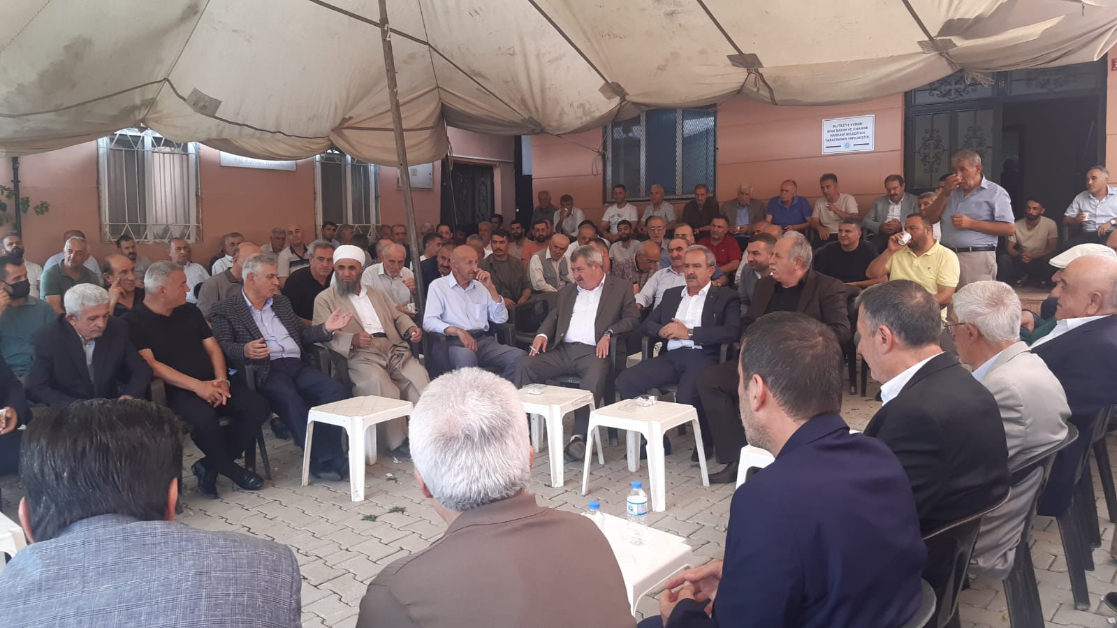 HAKAN TAŞ YAZDI: HAKKARİ TAZİYELERİNE İRAN MODELİ!
