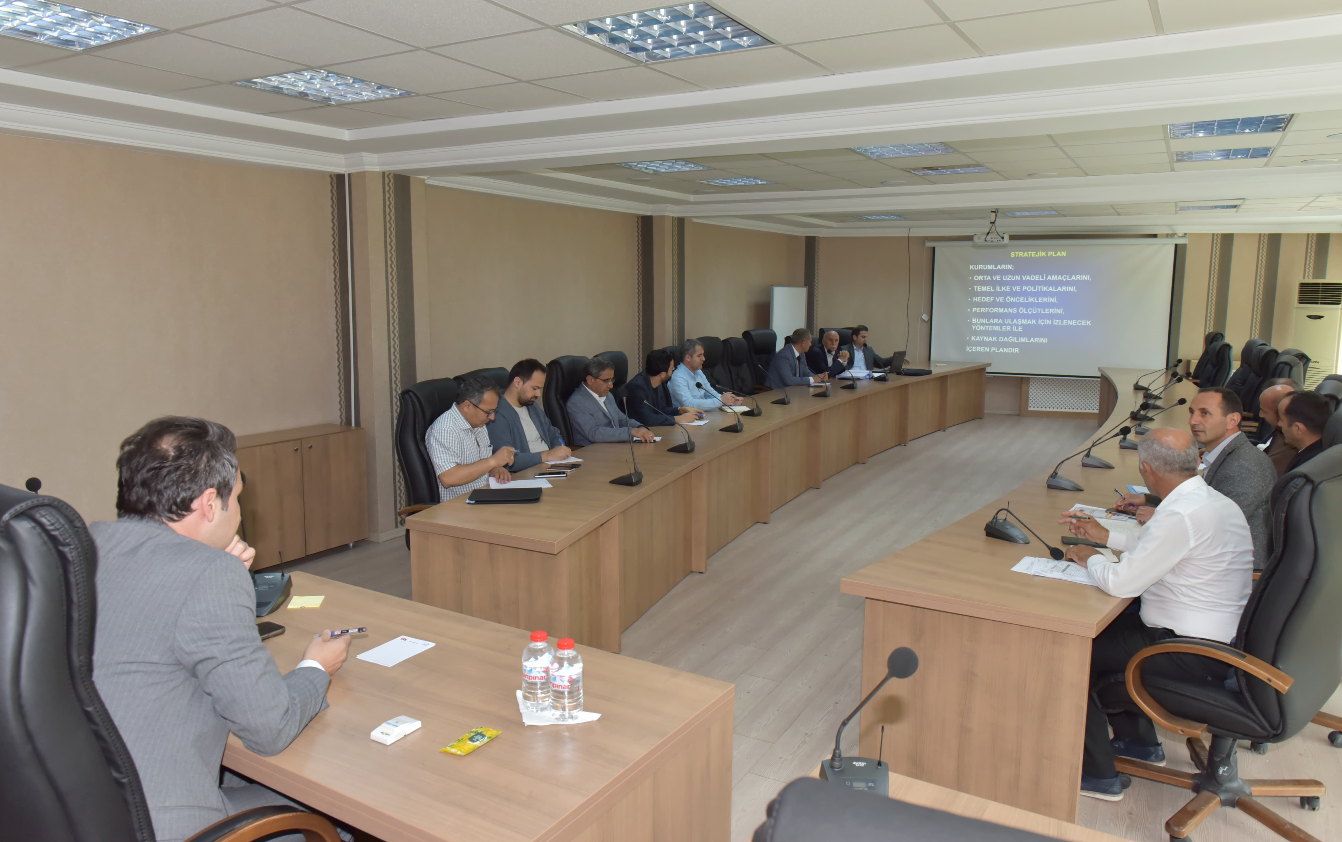 Hakkari İl Özel İdaresi'nin 5 Yıllık Stratejik Plan Toplantısı Yapıldı 