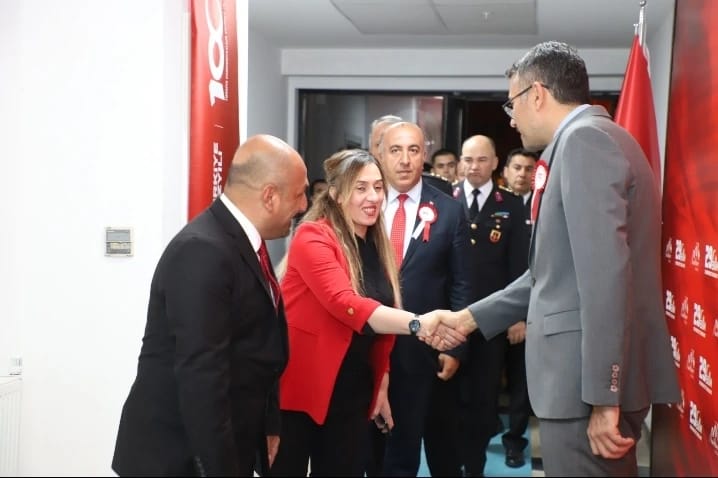 GÖZDE MUHTAR ! Hakan TAŞ / YAZDI