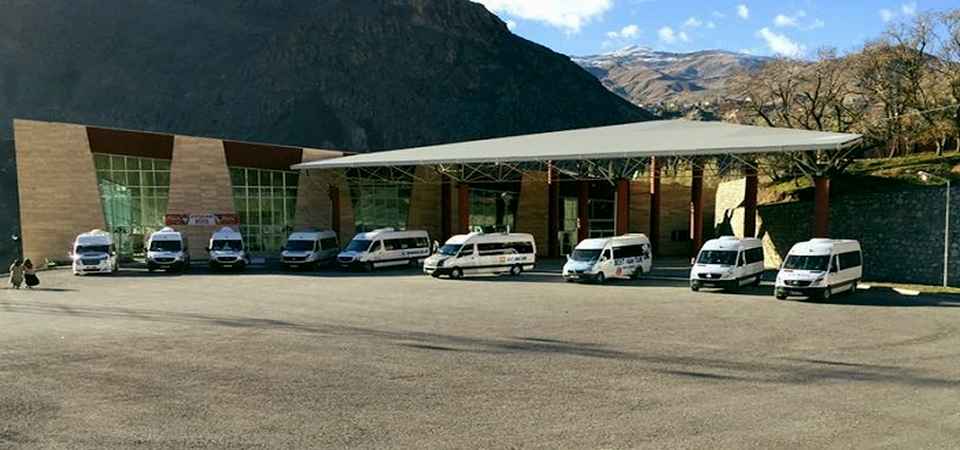 Hakkari'de yolcu minibüslerine yine zam
